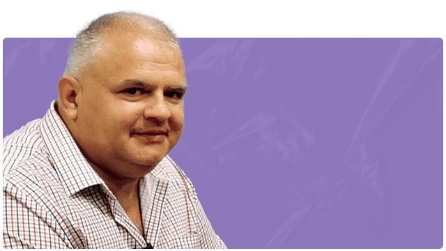 Portrait of Attila, market research and public opinion lead at Marketing Puzzle, a creative marketing agency.